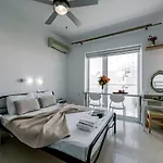 Mike's Апартаменты *